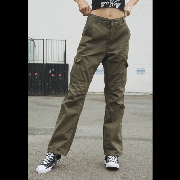 Brandy Melville olive green piper worker pants - Picture 2 of 6
